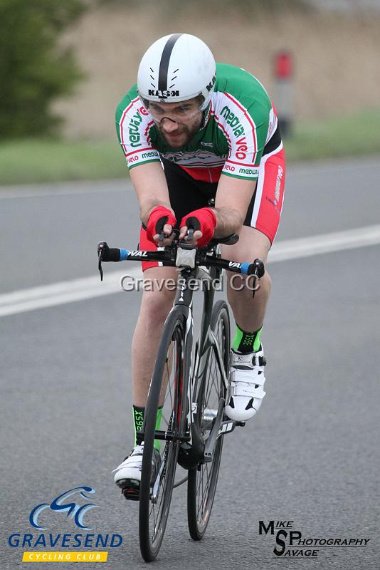 20180424-0016.jpg - Steven Melia-Chamberlain at GCC Evening 10 Time Trial 25-April-2018.  Isle of Grain, Kent.