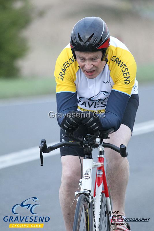 20180424-0059.jpg - Keith Ward at GCC Evening 10 Time Trial 25-April-2018.  Isle of Grain, Kent.