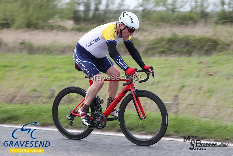 20180424-0178.jpg - Mike Harrington at GCC Evening 10 Time Trial 25-April-2018.  Isle of Grain, Kent.