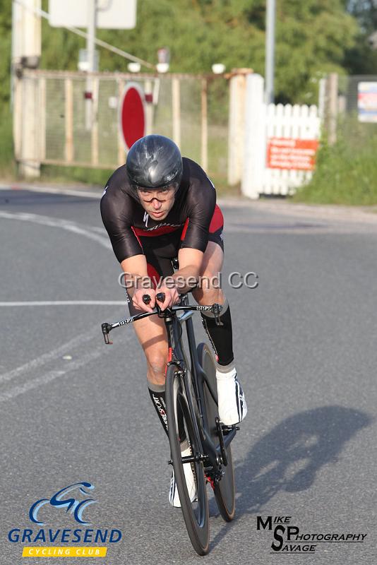 20180605-0053.jpg - GCC Rider Martin Jessup at GCC Evening 10 Time Trial 05-June-2018.  Isle of Grain, Kent.
