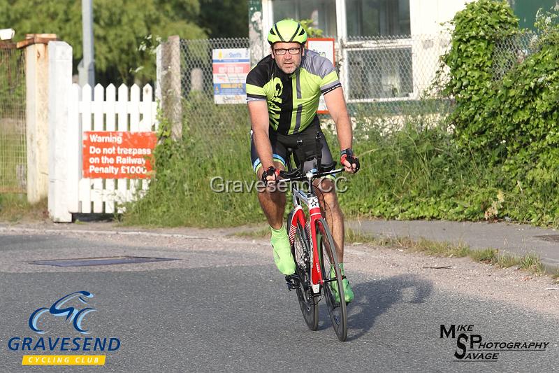 20180605-0061.jpg - Swale Tri Rider Chris Jessup at GCC Evening 10 Time Trial 05-June-2018.  Isle of Grain, Kent.