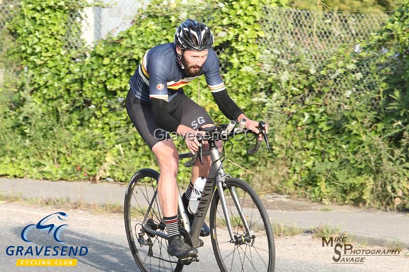 20180605-0185.jpg - 4F+ Rider  Myles Brown  at GCC Evening 10 Time Trial 05-June-2018.  Isle of Grain, Kent.