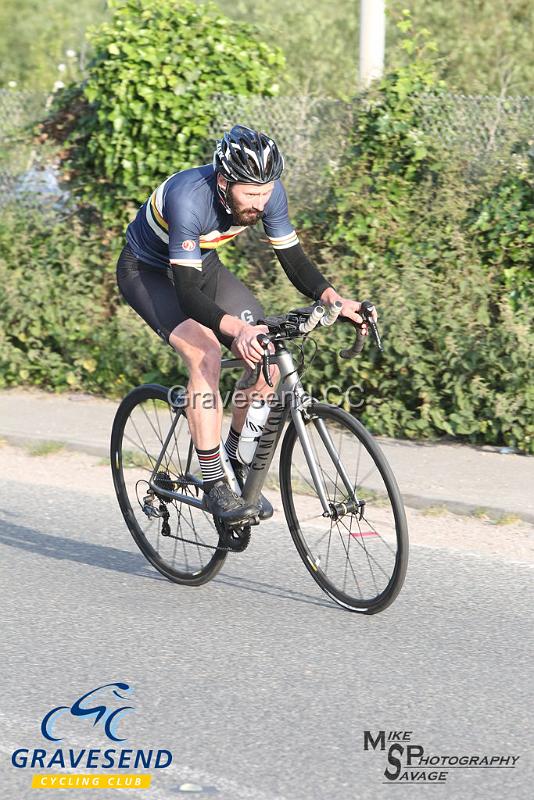 20180605-0188.jpg - 4F+ Rider  Myles Brown  at GCC Evening 10 Time Trial 05-June-2018.  Isle of Grain, Kent.