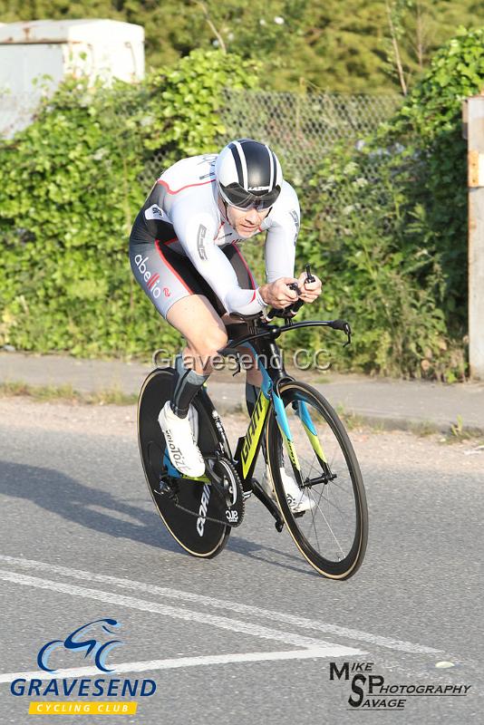 20180605-0218.jpg - Abellio SFA CC Rider Mark Baker at GCC Evening 10 Time Trial 05-June-2018.  Isle of Grain, Kent.