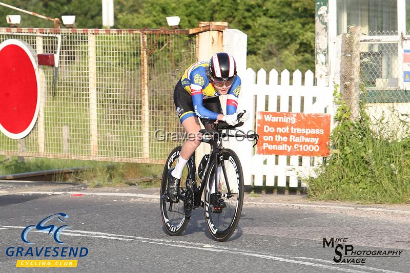 20180605-0224.jpg - Woolwich CC Rider Matthew Robertson at GCC Evening 10 Time Trial 05-June-2018.  Isle of Grain, Kent.