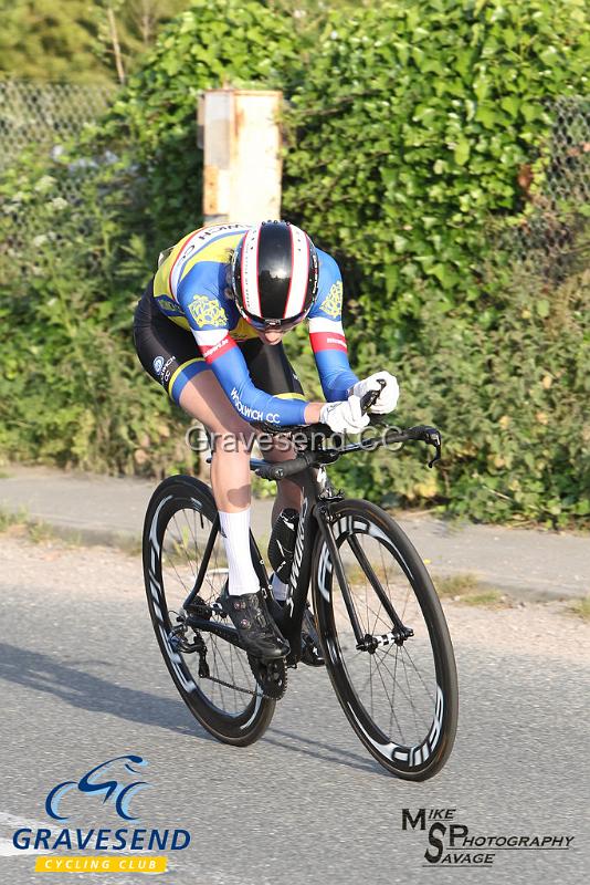 20180605-0231.jpg - Woolwich CC Rider Matthew Robertson at GCC Evening 10 Time Trial 05-June-2018.  Isle of Grain, Kent.