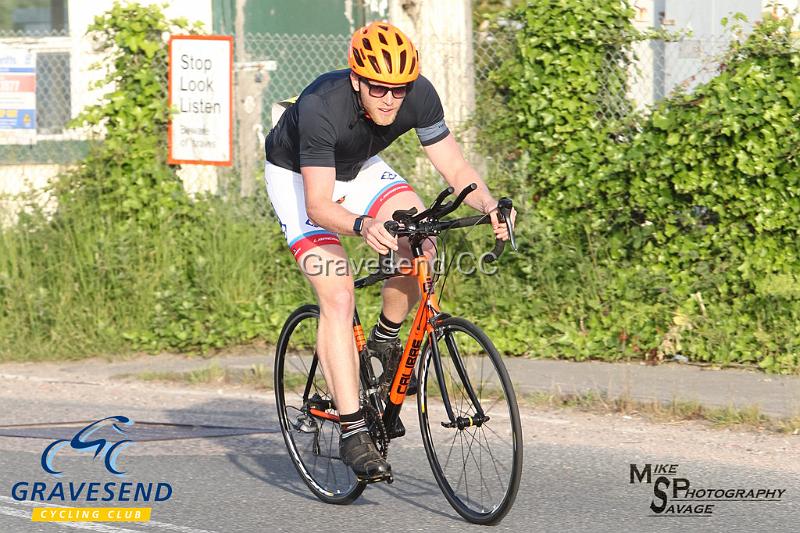 20180605-0286.jpg - GCC Rider Robert Blair at GCC Evening 10 Time Trial 05-June-2018.  Isle of Grain, Kent.