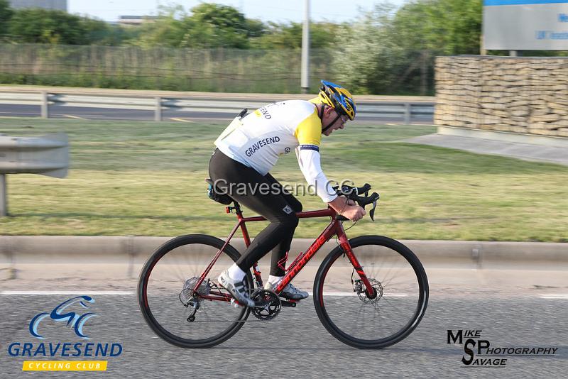 20180605-0335.jpg - GCC Rider Dave Abbots at GCC Evening 10 Time Trial 05-June-2018.  Isle of Grain, Kent.