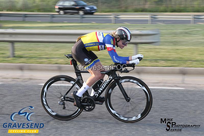 20180605-0464.jpg - Woolwich CC Rider Matthew Robertson at GCC Evening 10 Time Trial 05-June-2018.  Isle of Grain, Kent.