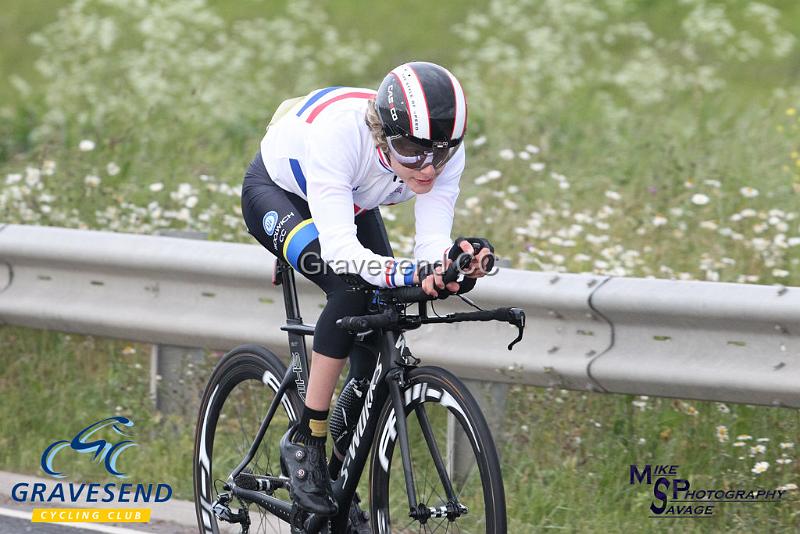 20180612-0141.jpg - Woolwich CC Rider Matthew Robertson at GCC Evening 10 Time Trial 12-June-2018.  Isle of Grain, Kent.