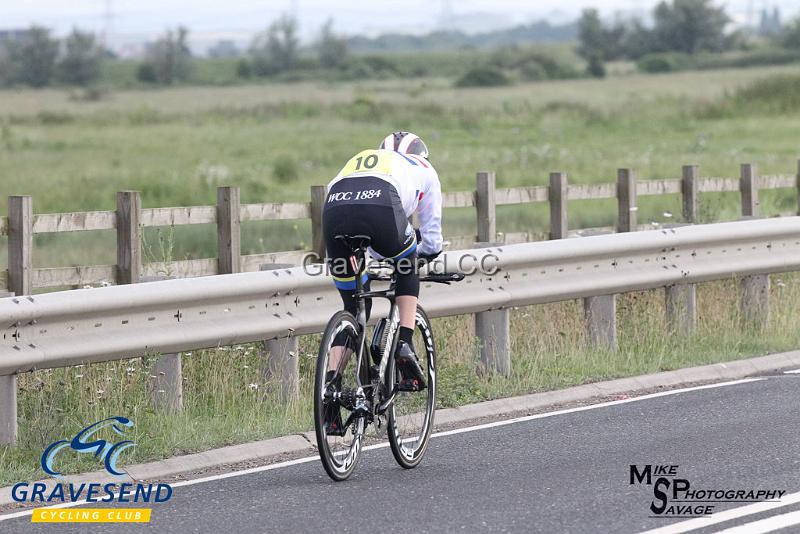 20180612-0145.jpg - Woolwich CC Rider Matthew Robertson at GCC Evening 10 Time Trial 12-June-2018.  Isle of Grain, Kent.