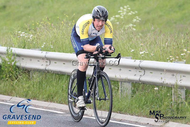 20180612-0153.jpg - GCC Rider James Smith at GCC Evening 10 Time Trial 12-June-2018.  Isle of Grain, Kent.