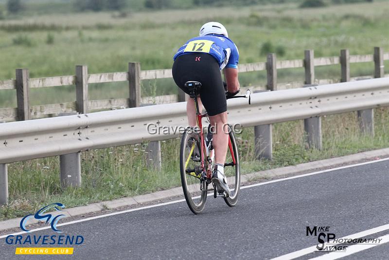 20180612-0174.jpg - Medway Tri Rider Mark Bryant at GCC Evening 10 Time Trial 12-June-2018.  Isle of Grain, Kent.