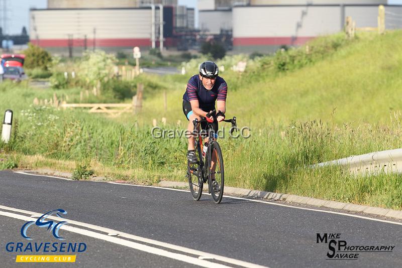 20180612-0194.jpg - Dartford and Whiteoak CC Rider Mark Milsom at GCC Evening 10 Time Trial 12-June-2018.  Isle of Grain, Kent.
