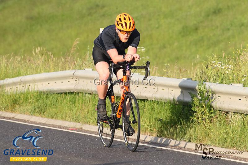 20180612-0214.jpg - GCC Rider Robert Blair at GCC Evening 10 Time Trial 12-June-2018.  Isle of Grain, Kent.