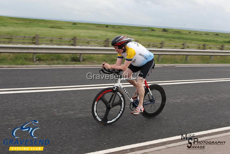 20180612-0349.jpg - GCC Rider Keith Ward at GCC Evening 10 Time Trial 12-June-2018.  Isle of Grain, Kent.