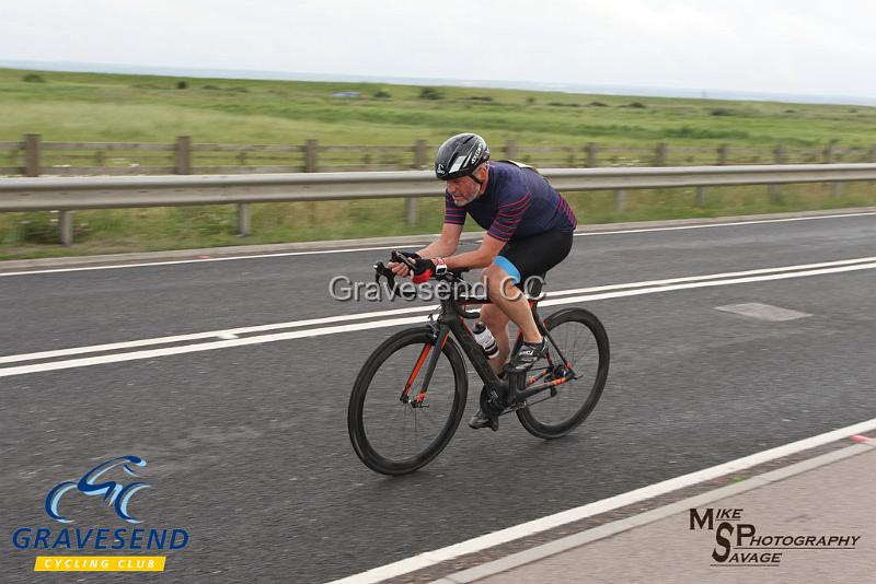 20180612-0384.jpg - Dartford and Whiteoak CC Rider Mark Milsom at GCC Evening 10 Time Trial 12-June-2018.  Isle of Grain, Kent.