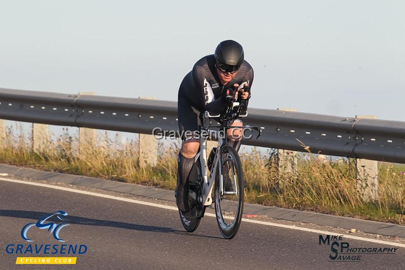 20180619-0073.jpg - Woolwich CC Rider Gary Ricks at GCC Evening 10 Time Trial 19-June-2018.  Isle of Grain, Kent.