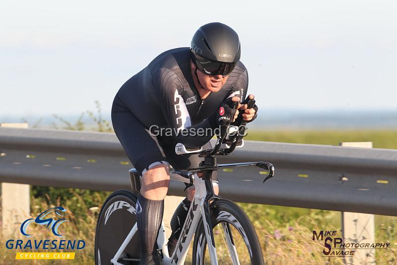 20180619-0076.jpg - Woolwich CC Rider Gary Ricks at GCC Evening 10 Time Trial 19-June-2018.  Isle of Grain, Kent.