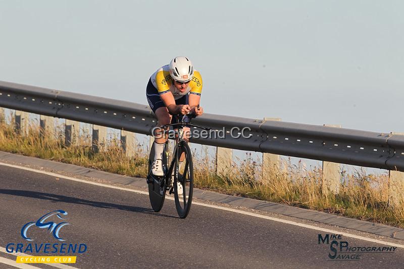 20180619-0086.jpg - GCC Rider Steve Harrington at GCC Evening 10 Time Trial 19-June-2018.  Isle of Grain, Kent.