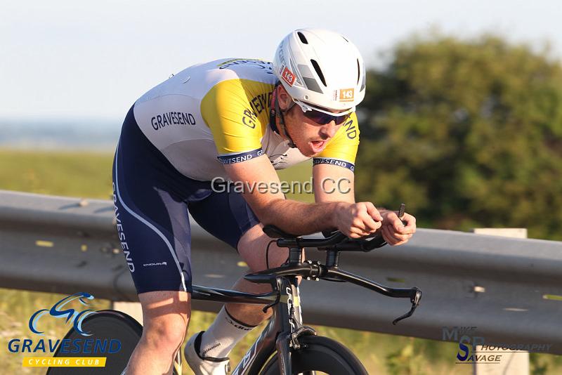 20180619-0095.jpg - GCC Rider Steve Harrington at GCC Evening 10 Time Trial 19-June-2018.  Isle of Grain, Kent.