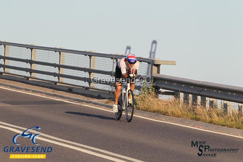 20180619-0122.jpg - Medway Tri Rider C Shawcross at GCC Evening 10 Time Trial 19-June-2018.  Isle of Grain, Kent.