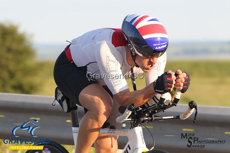 20180619-0135.jpg - Medway Tri Rider C Shawcross at GCC Evening 10 Time Trial 19-June-2018.  Isle of Grain, Kent.