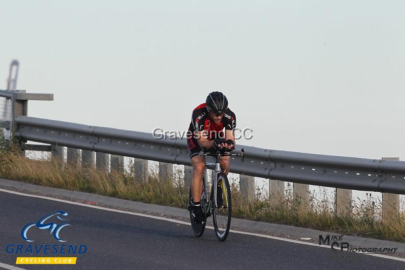 20180619-0193.jpg - Medway Tri Rider Tristan Hodges at GCC Evening 10 Time Trial 19-June-2018.  Isle of Grain, Kent.