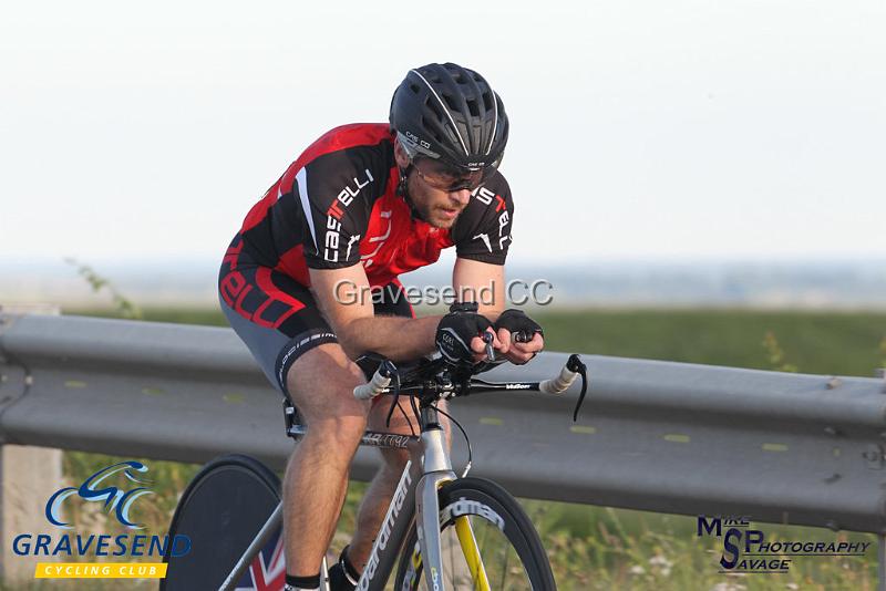 20180619-0199.jpg - Medway Tri Rider Tristan Hodges at GCC Evening 10 Time Trial 19-June-2018.  Isle of Grain, Kent.