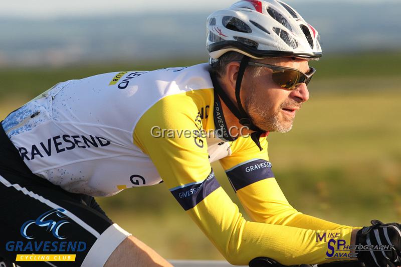 20180619-0237.jpg - GCC Rider Roger Turk at GCC Evening 10 Time Trial 19-June-2018.  Isle of Grain, Kent.