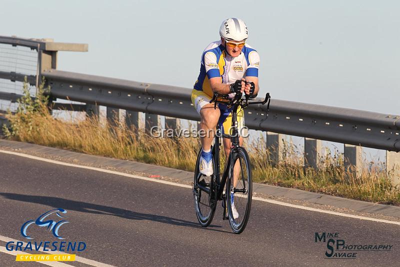 20180619-0254.jpg - CC Bexley Rider Mick Morris at GCC Evening 10 Time Trial 19-June-2018.  Isle of Grain, Kent.