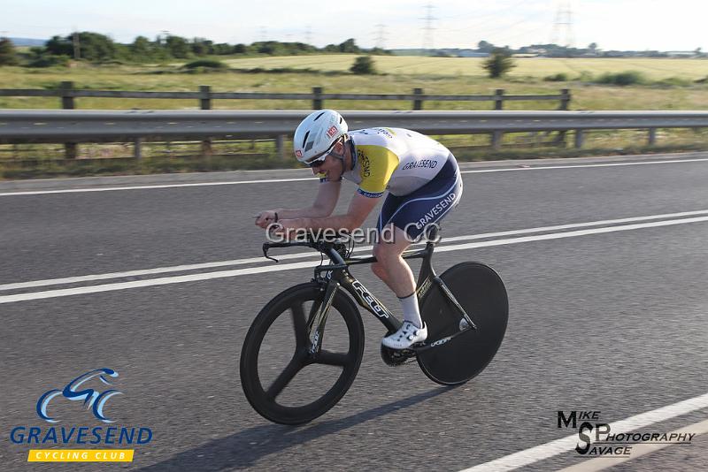 20180619-0278.jpg - GCC Rider Steve Harrington at GCC Evening 10 Time Trial 19-June-2018.  Isle of Grain, Kent.