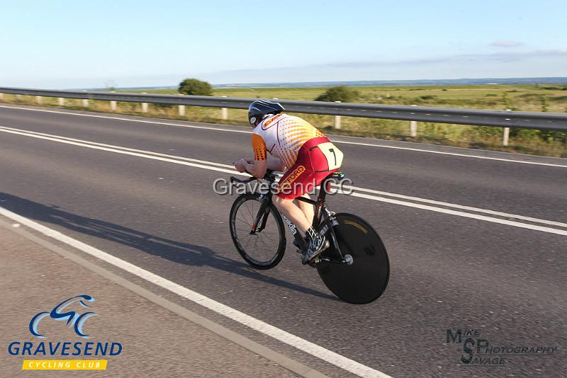 20180619-0382.jpg - Catford CC Rider A Beswetherick at GCC Evening 10 Time Trial 19-June-2018.  Isle of Grain, Kent.
