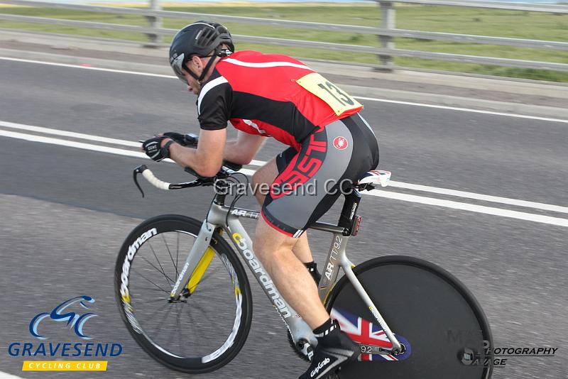 20180619-0451.jpg - Medway Tri Rider Tristan Hodges at GCC Evening 10 Time Trial 19-June-2018.  Isle of Grain, Kent.