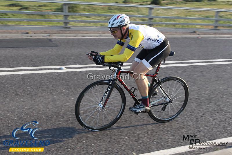 20180619-0459.jpg - GCC Rider Roger Turk at GCC Evening 10 Time Trial 19-June-2018.  Isle of Grain, Kent.