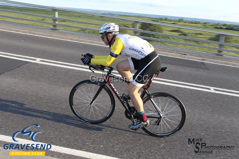 20180619-0461.jpg - GCC Rider Roger Turk at GCC Evening 10 Time Trial 19-June-2018.  Isle of Grain, Kent.