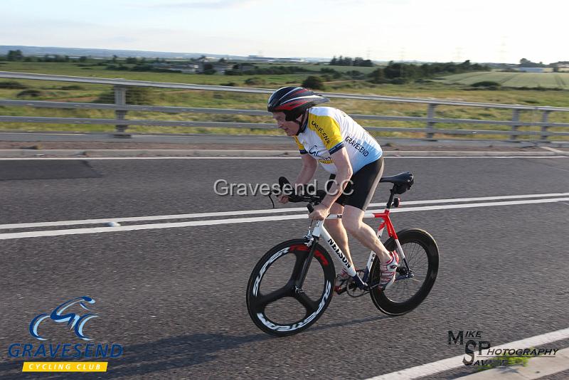 20180619-0480.jpg - GCC Rider Keith Ward at GCC Evening 10 Time Trial 19-June-2018.  Isle of Grain, Kent.