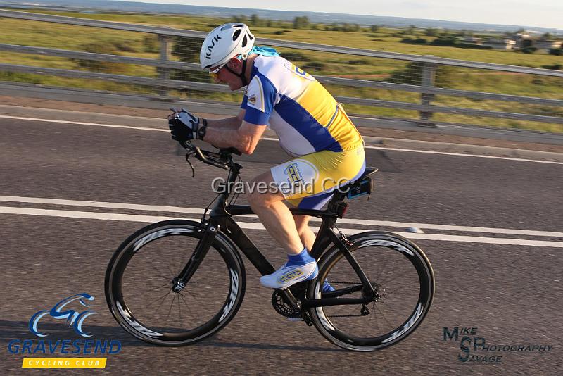 20180619-0495.jpg - CC Bexley Rider Mick Morris at GCC Evening 10 Time Trial 19-June-2018.  Isle of Grain, Kent.
