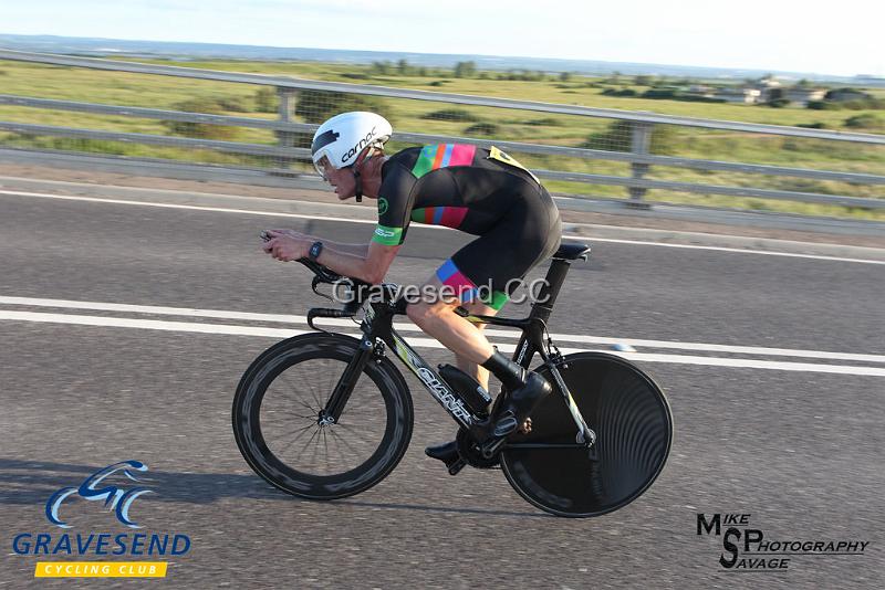 20180619-0507.jpg - Medway Tri Rider James Amy at GCC Evening 10 Time Trial 19-June-2018.  Isle of Grain, Kent.