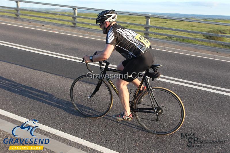 20180619-0548.jpg - Medway Tri Rider Peter Stawowski at GCC Evening 10 Time Trial 19-June-2018.  Isle of Grain, Kent.
