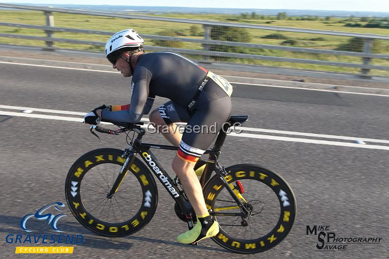 20180619-0557.jpg - Velocity Multisport Rider Mike Hawkins at GCC Evening 10 Time Trial 19-June-2018.  Isle of Grain, Kent.