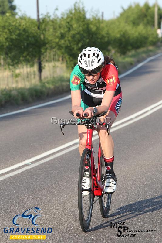 20180703-0025.jpg - Medway Tri Rider Jenny Wallace at GCC Evening 10 Time Trial 07-July-2018.  Isle of Grain, Kent.