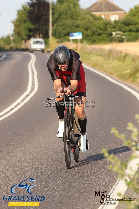 20180703-0041.jpg - GCC Rider Martin Jessup at GCC Evening 10 Time Trial 07-July-2018.  Isle of Grain, Kent.