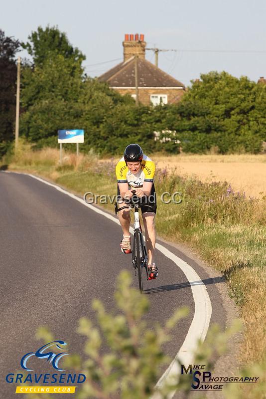 20180703-0052.jpg - GCC Rider Dave Barnes at GCC Evening 10 Time Trial 07-July-2018.  Isle of Grain, Kent.