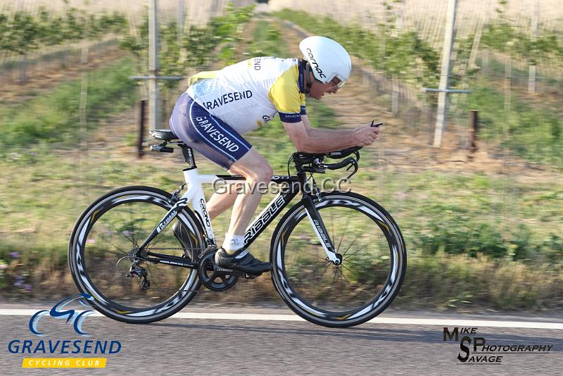 20180703-0103.jpg - GCC Rider Dave Barnes at GCC Evening 10 Time Trial 07-July-2018.  Isle of Grain, Kent.