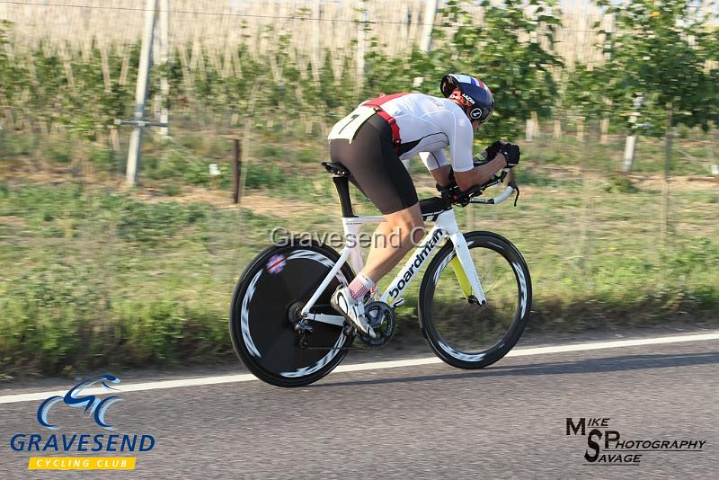 20180703-0113.jpg - Medway Tri Rider C Shawcross at GCC Evening 10 Time Trial 07-July-2018.  Isle of Grain, Kent.
