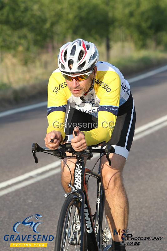 20180703-0183.jpg - GCC Rider Roger Turk at GCC Evening 10 Time Trial 07-July-2018.  Isle of Grain, Kent.