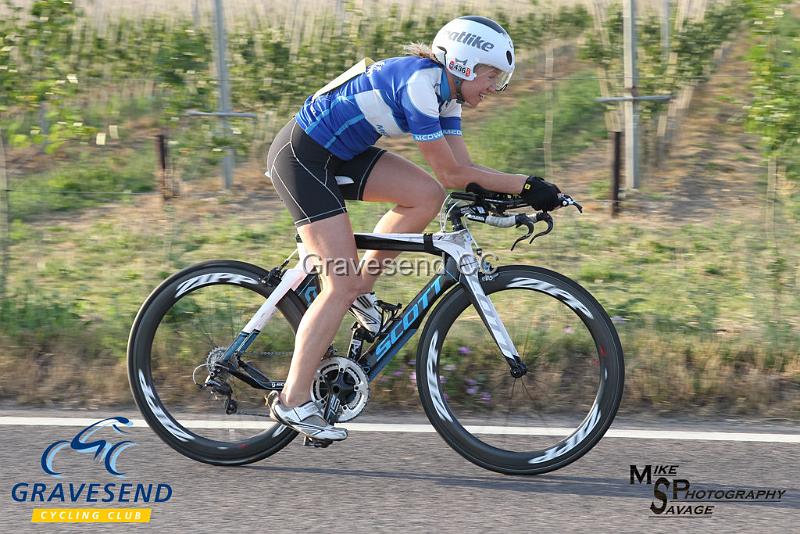 20180703-0198.jpg - Medway Tri Rider Andri De Wit at GCC Evening 10 Time Trial 07-July-2018.  Isle of Grain, Kent.