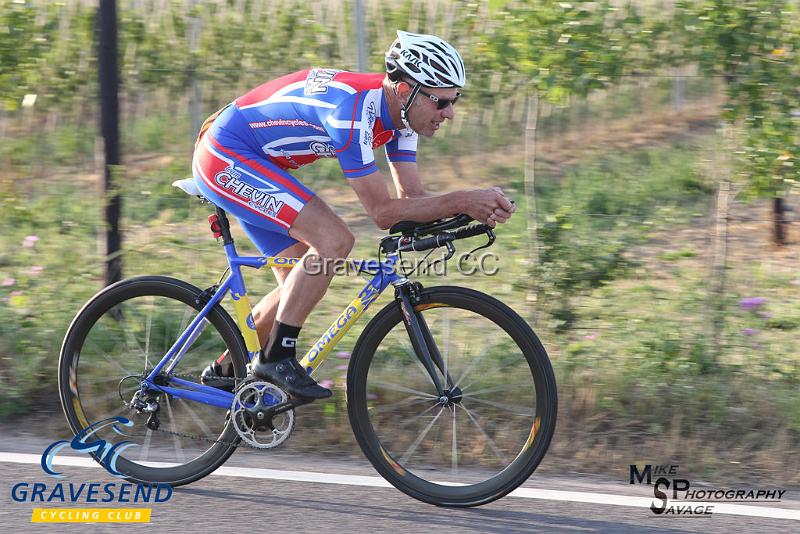 20180703-0263.jpg - GCC Rider Reg Smith at GCC Evening 10 Time Trial 07-July-2018.  Isle of Grain, Kent.