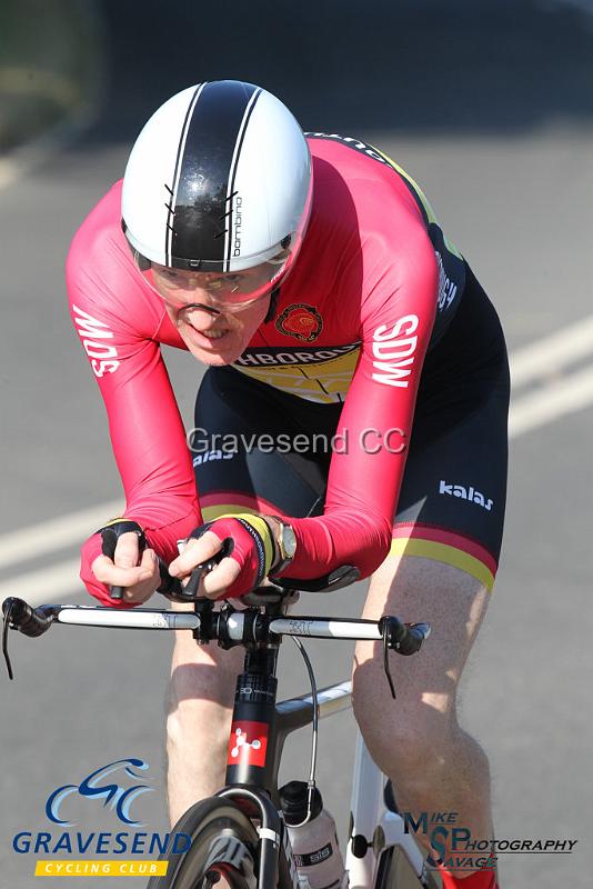 20180708-0401.jpg - Rider Doug Bentall from Southborough & Dist. Whs at  Ramsay Cup 25 Time Trial 08-July-2018, Course Q25/8, Challock, Kent